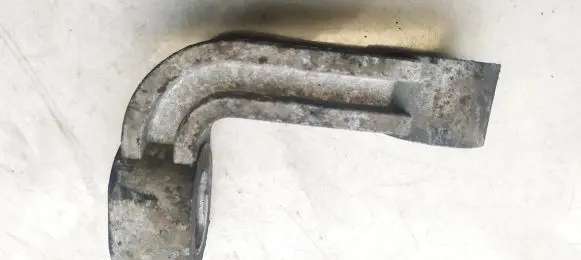 Opel Antara Engine mounting bracket