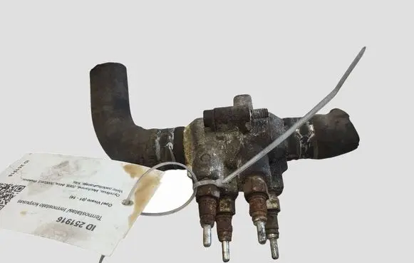 Opel Vivaro Thermostat/thermostat housing