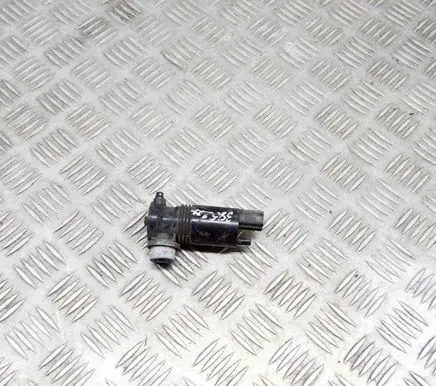 Ford Fiesta Windscreen/windshield washer pump 8A6117K624AB