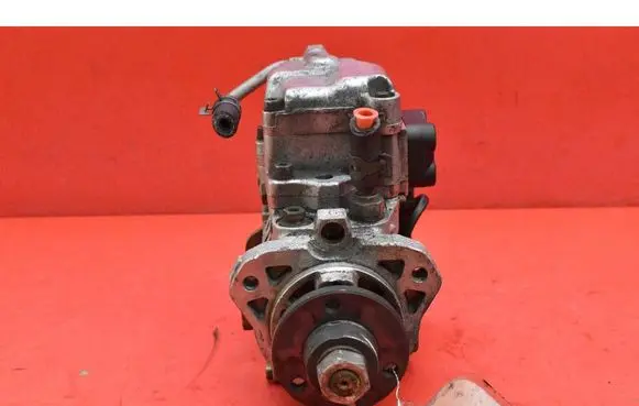 Volkswagen Golf IV Fuel injection high pressure pump 038130107DX