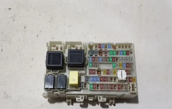 Renault Austral Fuse module 243809134R
