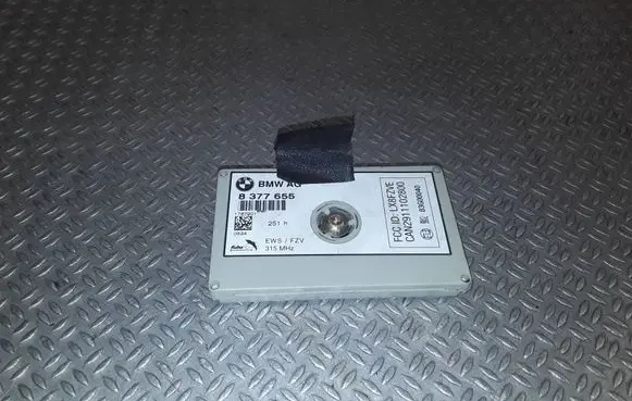BMW X5 E53 Antenna control unit 8377655 1767901