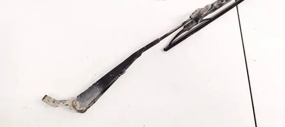 Hyundai Santa Fe Front wiper blade arm
