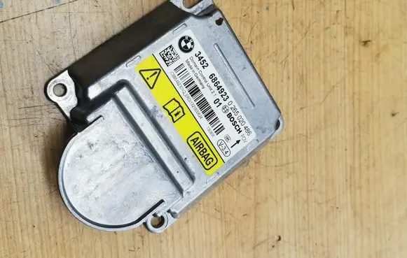 BMW 5 F10 F11 Airbag control unit/module 6864923