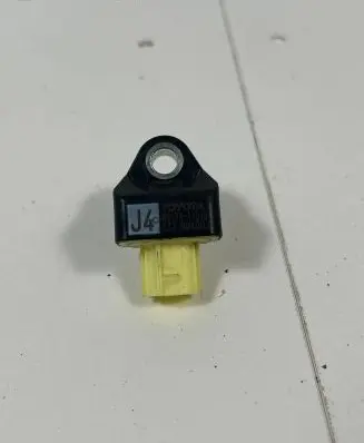 Toyota RAV 4 (XA50) Airbag deployment crash/impact sensor 8917311010