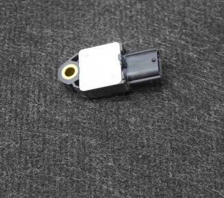 Toyota Hilux (AN10, AN20, AN30) Airbag deployment crash/impact sensor 643520126J 8983104020