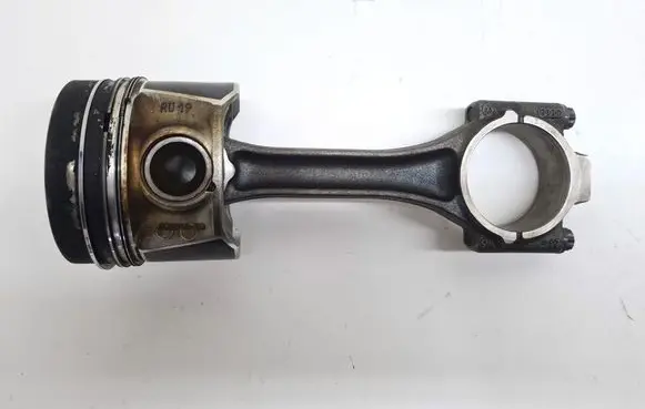 Volkswagen Golf VII Piston with connecting rod CXX