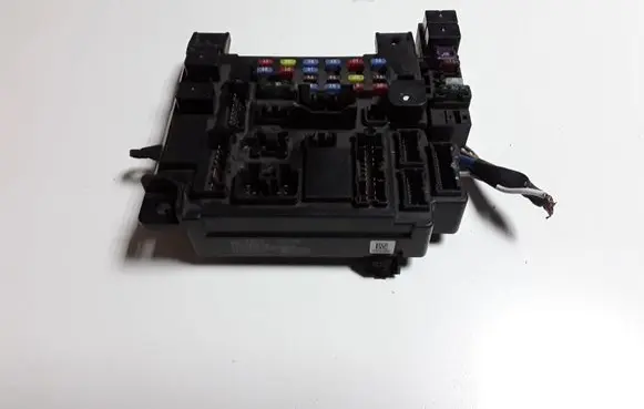 Mitsubishi ASX Fuse module 8637A643