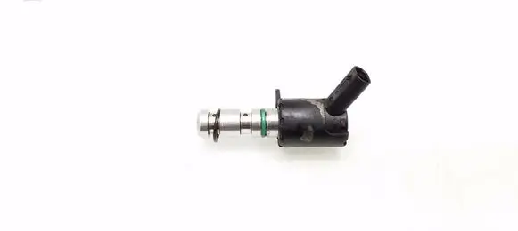 Ford Focus Oil pressure sensor CM5G6C880CA