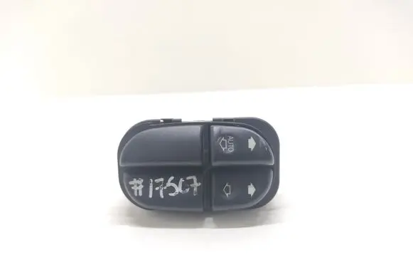Ford Mondeo MK II Electric window control switch 03161800