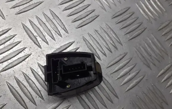 BMW 3 E46 Wing mirror switch 61.3183736919
