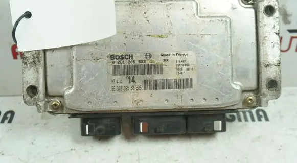 Citroen Xsara Picasso Engine control unit/module 0261206633