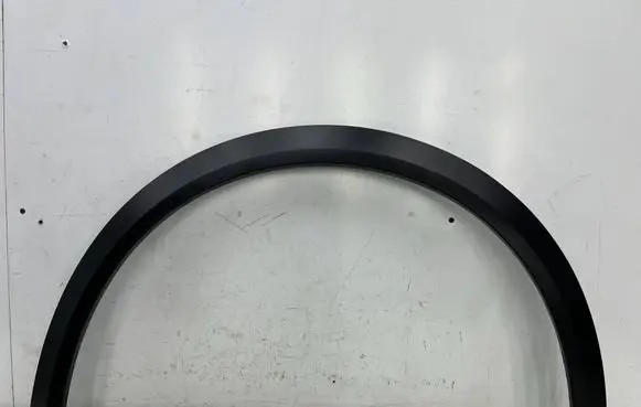 Front arch trim