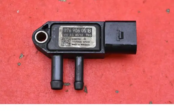 Volkswagen PASSAT CC Sensor 076906051B