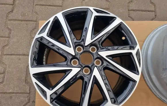 Toyota Yaris XP210 R16 alloy rim PW4570D004