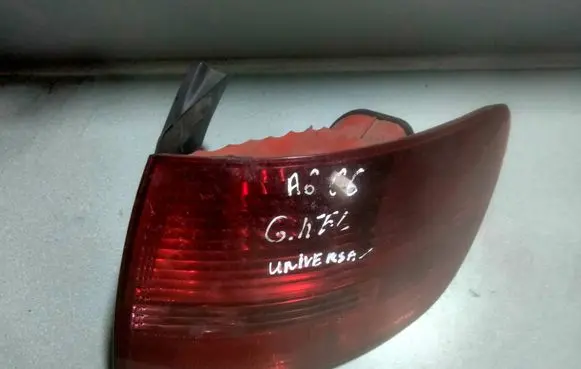 Audi A6 S6 C6 4F Rear/tail lights 89036920