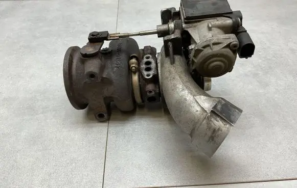 Volkswagen Golf VII Turbo 04E145704R