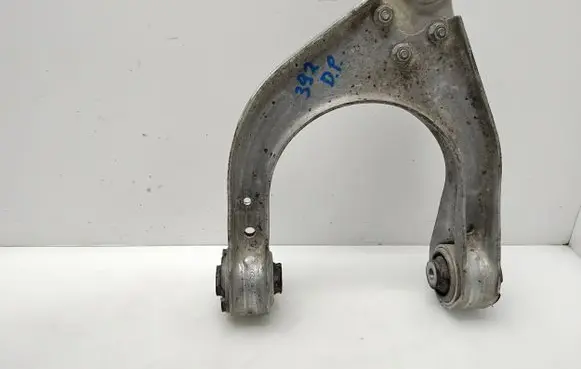Mercedes-Benz E W211 Front lower control arm/wishbone 2113332214