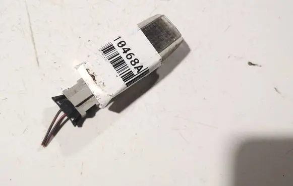 Volkswagen PASSAT B5 Other interior light 1093202493 04896059aa