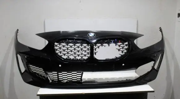 BMW 1 F40 Front bumper 8070928 01136441