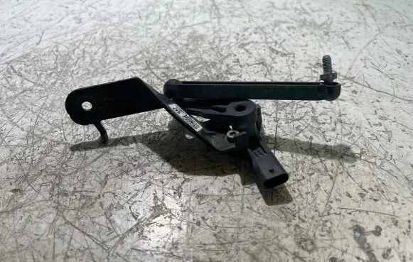 Jeep Grand Cherokee WL Rear height level sensor lever 68378646AB
