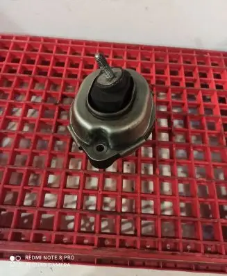 BMW X5 E53 Engine mount bracket 6758444 19112002