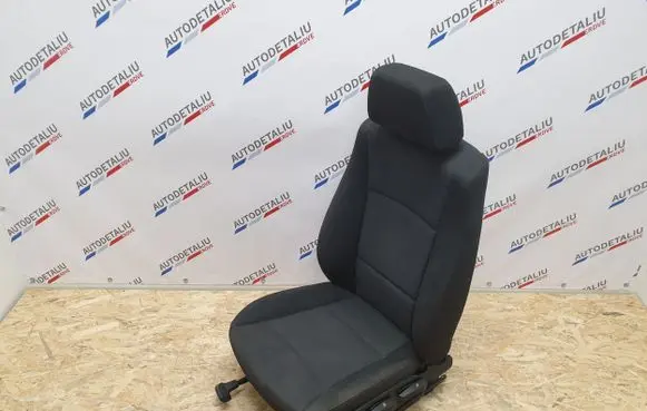 BMW X1 E84 Front driver seat 8629915