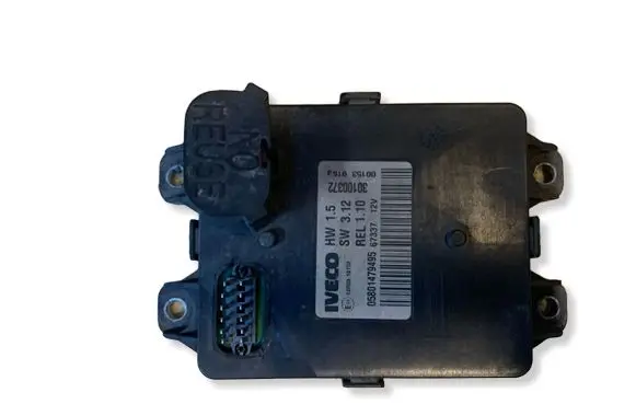 Iveco Daily 6th gen Tow bar relay 10R0313152 05801479495 12010959