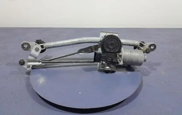 Hyundai i30 Front wiper linkage and motor 98100G3000