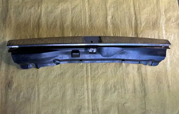 Mercedes-Benz C W204 Trunk/boot sill cover protection A2046900087