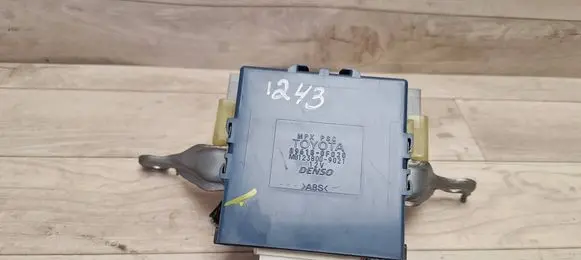 Toyota Corolla Verso AR10 Combustion control unit/module 896180F020 MB1238009021
