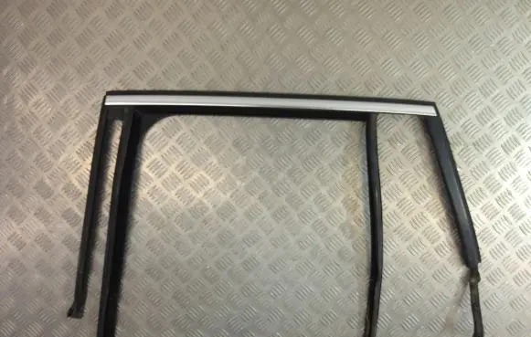 BMW X1 F48 F49 Rubber seal rear door window/glass 7362240