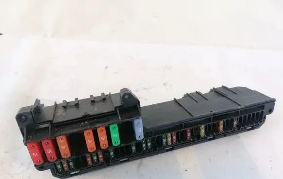 BMW 5 E60 E61 Fuse box set 6114695733001 61146957330-01