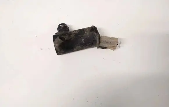 Mazda 626 Windscreen/windshield washer pump