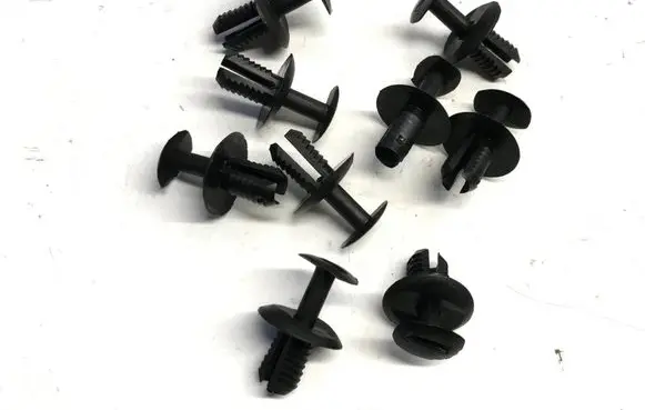 Mercedes-Benz Vito Viano W447 Floor mat clip fixing clamp A0009913940