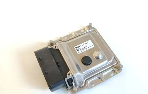 BMW X6 F16 Adblue control unit 7445434