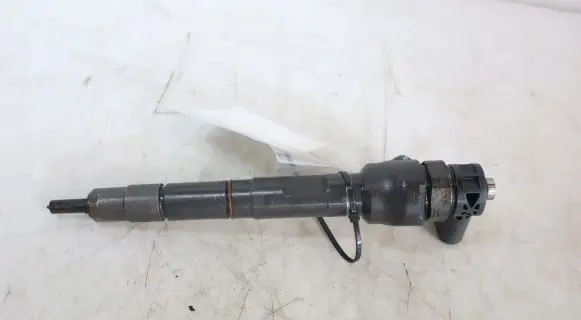 Skoda Octavia Mk3 (5E) Fuel injector 0445110475