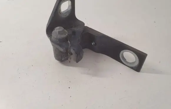 Ford Galaxy Front door lower hinge 