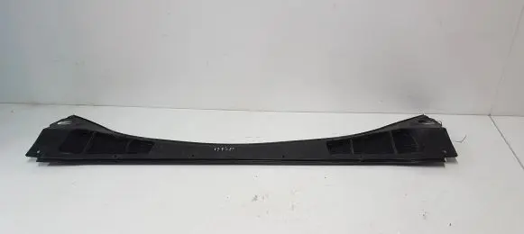 Ford Focus Wiper trim BM51A02216AF