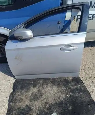 Ford Mondeo MK IV Front door 