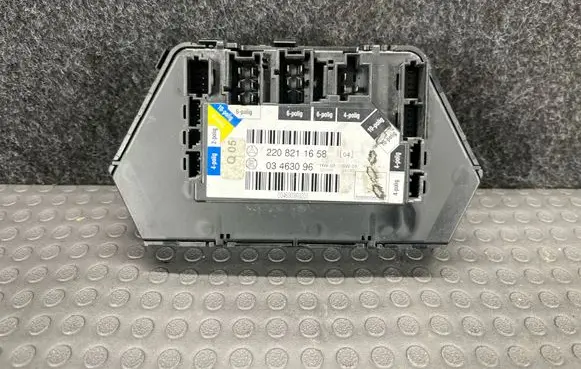 Mercedes-Benz S W220 Door control unit/module 2208211658