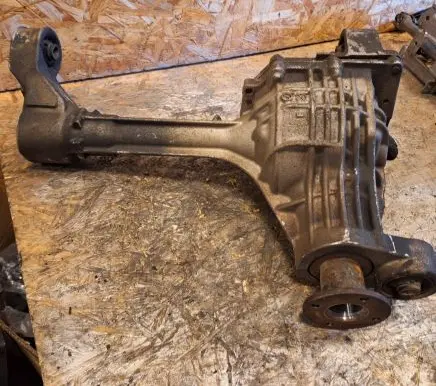 Nissan Navara Front differential 