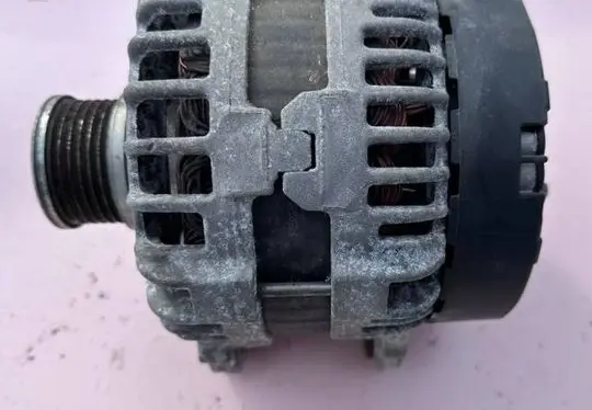 Audi A4 S4 B8 8K Generator/alternator 03L903017E