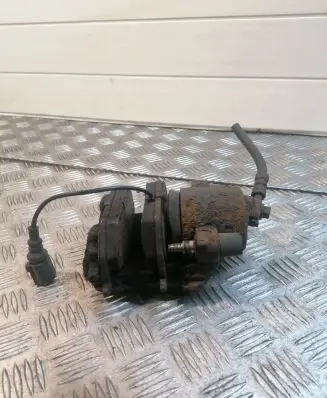 Skoda Fabia Mk2 (5J) Front brake caliper