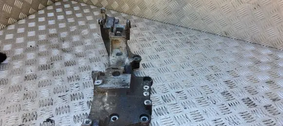 Dodge Caliber Generator/alternator bracket 03G903143J
