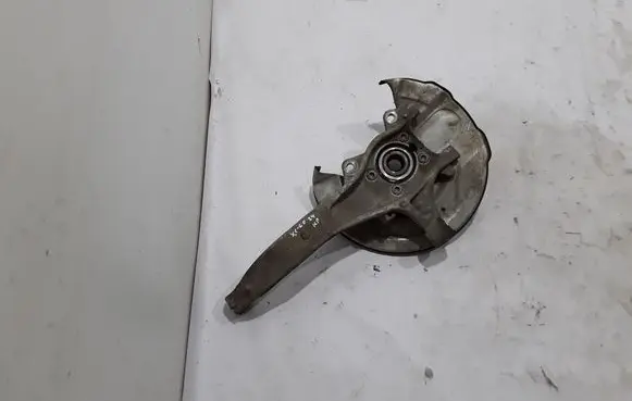 Volvo XC60 Front wheel hub 32298139