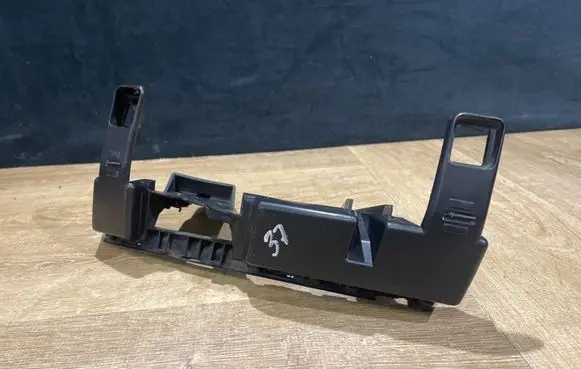 Land Rover Range Rover Sport L494 Front bumper mounting bracket DK6217C863AA