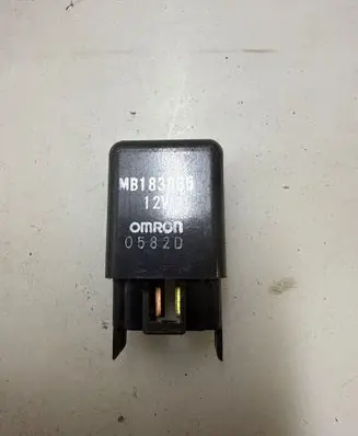 Mitsubishi Pajero Other relay MB183865 0582D
