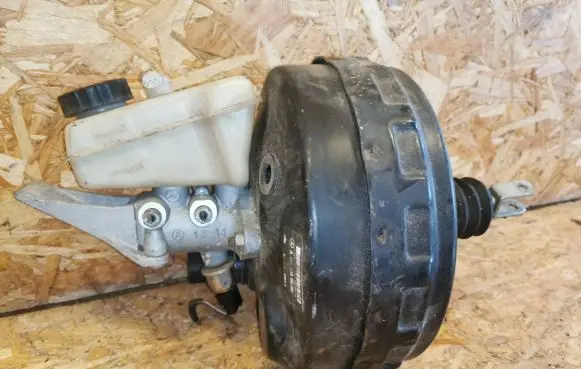 Mercedes-Benz ML W164 Master brake cylinder A1644300530 03785965014 L05300110