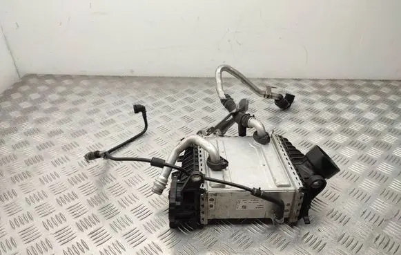 Mercedes-Benz Vito Viano W447 Intercooler radiator A6540107211 A6540904101